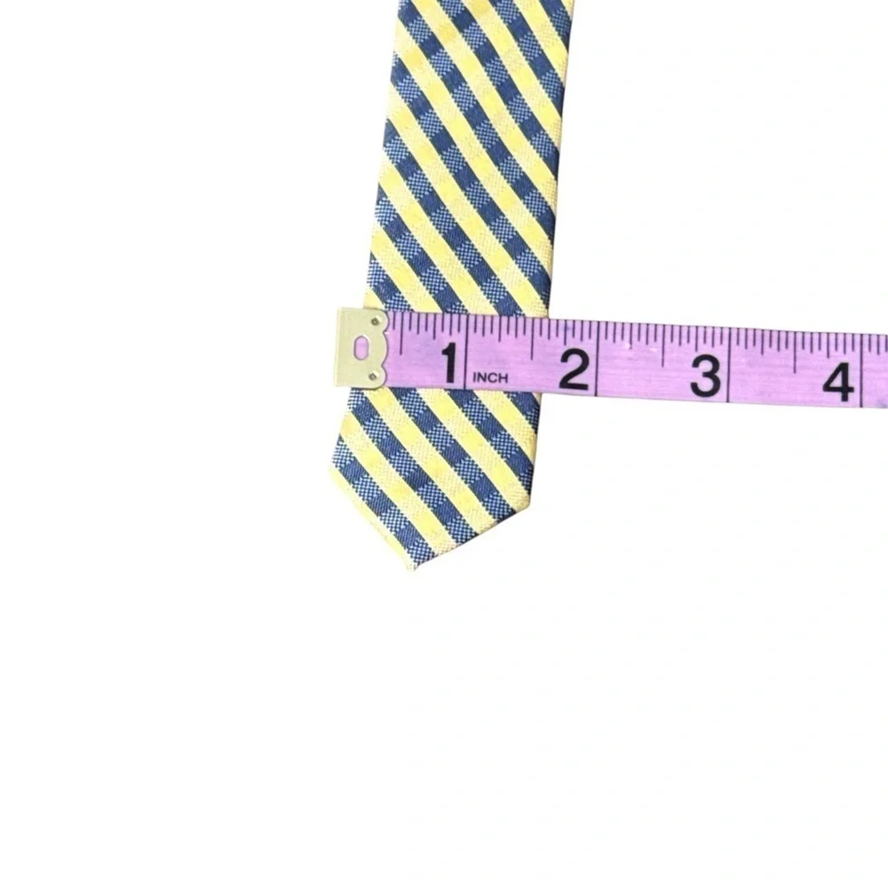 NHL Nashville Predators Tie | Eagles Wings Gingham Check | Fan Gift
